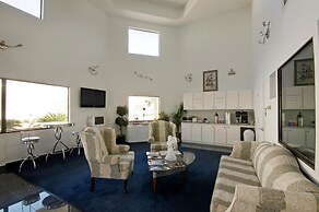 Americas Best Value Platinum Inn & Suites