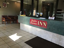 Quality Quarters Inn