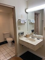 Quality Quarters Inn
