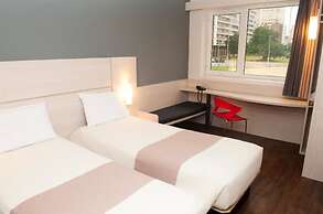 Hotel ibis Montevideo Rambla
