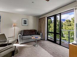 Novotel Queenstown Lakeside