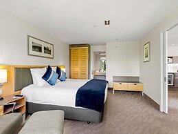 Novotel Queenstown Lakeside