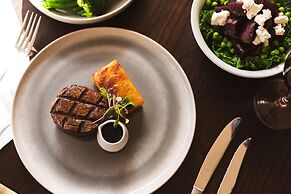 Novotel Queenstown Lakeside