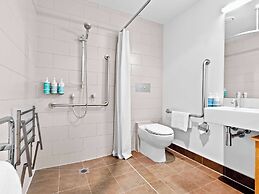 Novotel Queenstown Lakeside