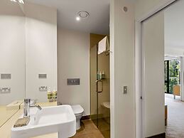 Novotel Queenstown Lakeside