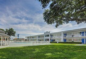 Motel 6 Jacksonville, NC
