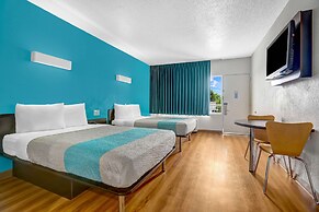 Motel 6 Jacksonville, NC