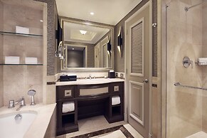 The Ritz-Carlton, Santiago
