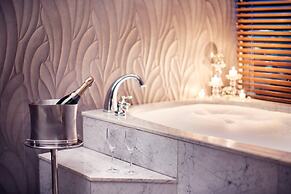 The Ritz-Carlton, Santiago