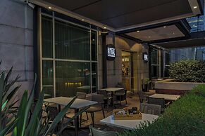 The Ritz-Carlton, Santiago