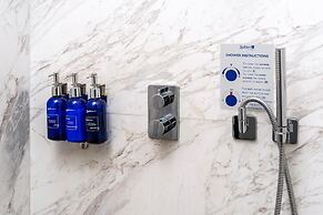 Radisson Blu Leogrand Hotel