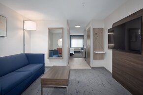 Holiday Inn Express & Suites Grand Junction by IHG