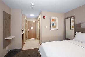 Holiday Inn Express & Suites Grand Junction by IHG