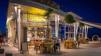 AX ODYCY Hotel