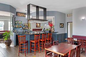 Quality Inn & Suites Edmonton International Airport