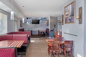 Quality Inn & Suites Edmonton International Airport