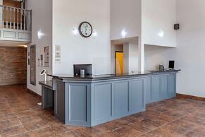 Quality Inn & Suites Edmonton International Airport