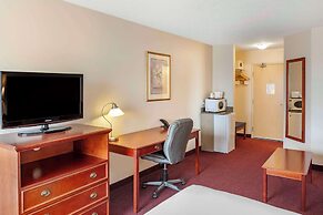 Quality Inn & Suites Edmonton International Airport