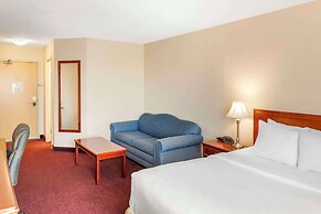 Quality Inn & Suites Edmonton International Airport