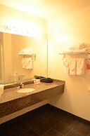 Quality Inn & Suites Edmonton International Airport