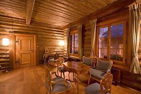 Hotel At the Green Grape