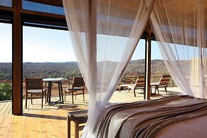 The Outpost & Pel's Post