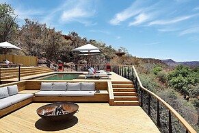 The Outpost & Pel's Post