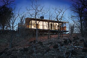 The Outpost & Pel's Post