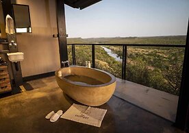 The Outpost & Pel's Post