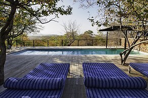 The Outpost & Pel's Post