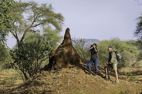 The Outpost & Pel's Post