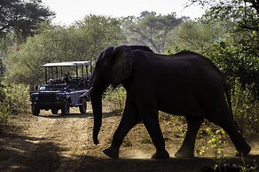 The Outpost & Pel's Post