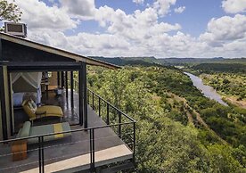 The Outpost & Pel's Post