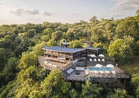 The Outpost & Pel's Post