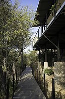 The Outpost & Pel's Post