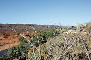 The Outpost & Pel's Post