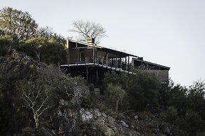 The Outpost & Pel's Post