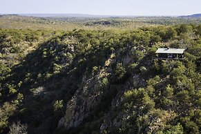 The Outpost & Pel's Post