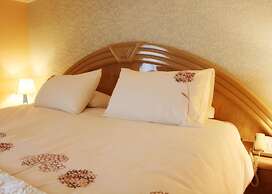 Beaufort Park Hotel