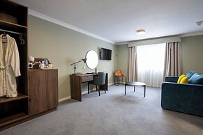 Beaufort Park Hotel