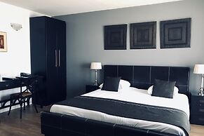 Hotel Chariot