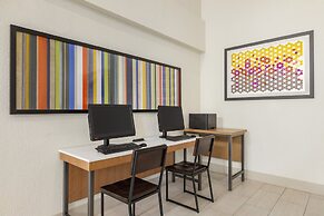 Holiday Inn Express Sarasota East - I-75 by IHG