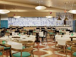 H10 Timanfaya Palace