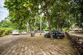 Mayaland Hotel & Bungalows