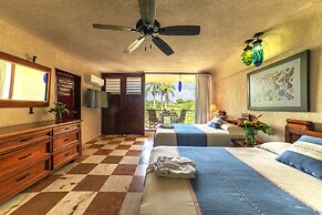 Mayaland Hotel & Bungalows