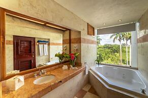 Mayaland Hotel & Bungalows