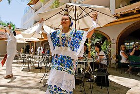 Mayaland Hotel & Bungalows