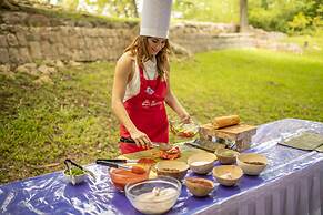 Mayaland Hotel & Bungalows