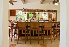 Mayaland Hotel & Bungalows