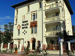 Russo Palace Hotel
